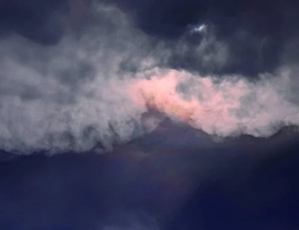 Iridescent Pileus Cloud Nature Background — стокове фото