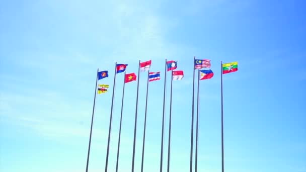 Bangsaen Thailand Feb Groepsvlaggen Asean Met Blauwe Lucht Achtergrond Zoom — Stockvideo