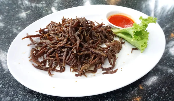 Peces Raíz Plátano Fritos Con Ajo Comida Tailandesa — Foto de Stock