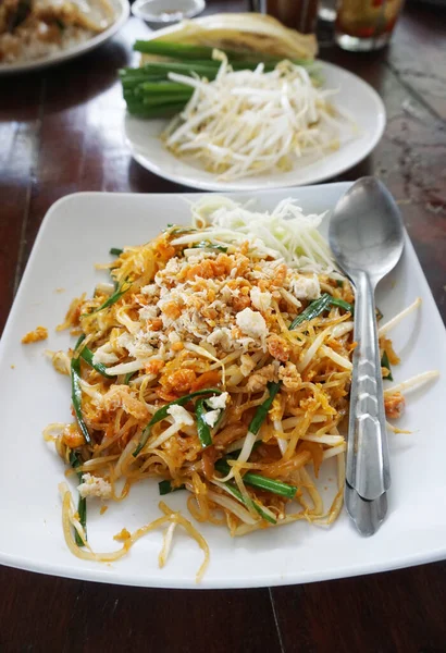 Thais Eten Pad Thai Hoge Hoek Uitzicht — Stockfoto