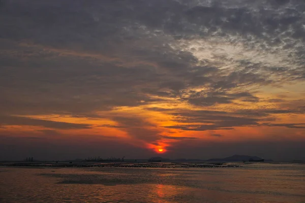 Tramonto Cielo Mare Con Chang Isola Silhouette Sfondo Chonburi Thailandia — Foto Stock