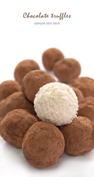 Ile krem çikolata truffles — Stok fotoğraf