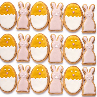 Paskalya kurabiyeleri yumurta şeklinde ayarlayın