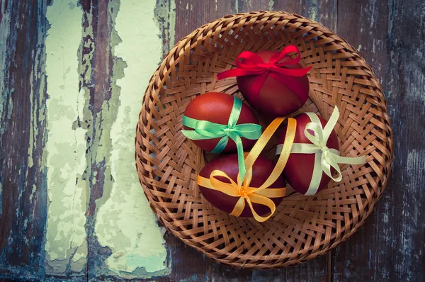 Huevo de Pascua colorido — Foto de Stock