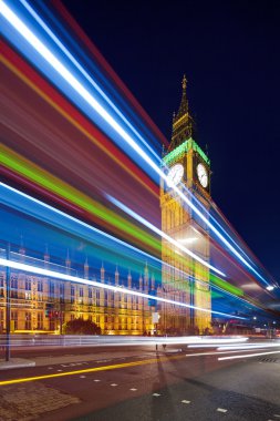 twilight saat, Londra, İngiltere büyük ben arkasında ışık ışınları