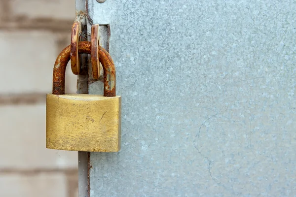 Old rusty padlock — Stock Photo, Image