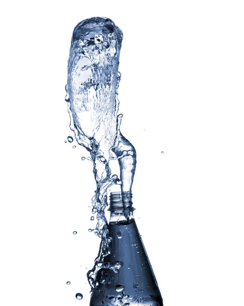 Water spatten van fles — Stockfoto