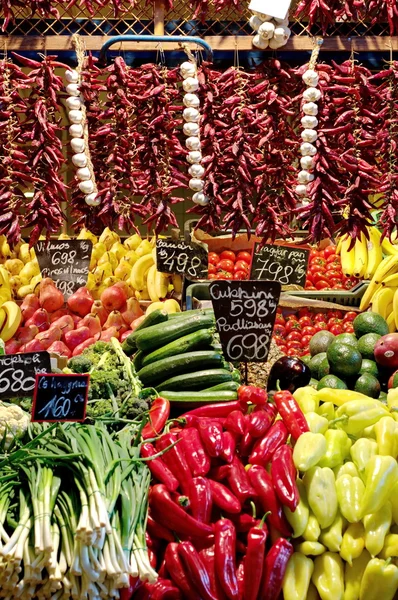 Sebze bir dükkan stand — Stok fotoğraf