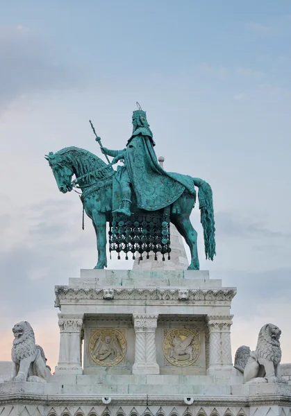 Estátua de Saint Stephain em Budapeste — Fotografia de Stock