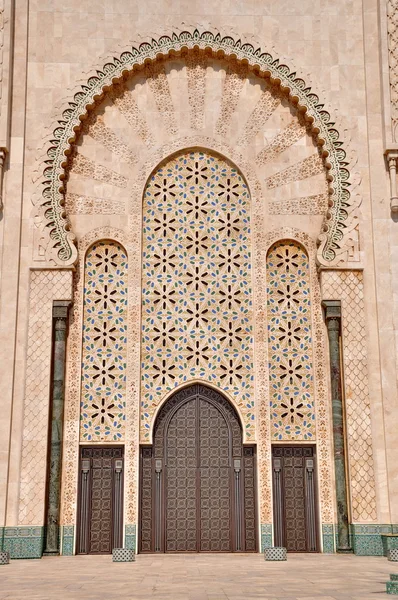 Gates of the The Hassan II Mosque, located in Casablanca is the — Stock Photo, Image