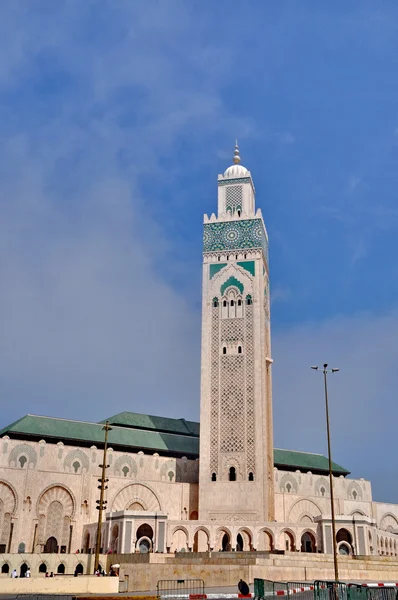 A Mesquita Hassan II, localizada em Casablanca, é o maior mosqu — Fotografia de Stock