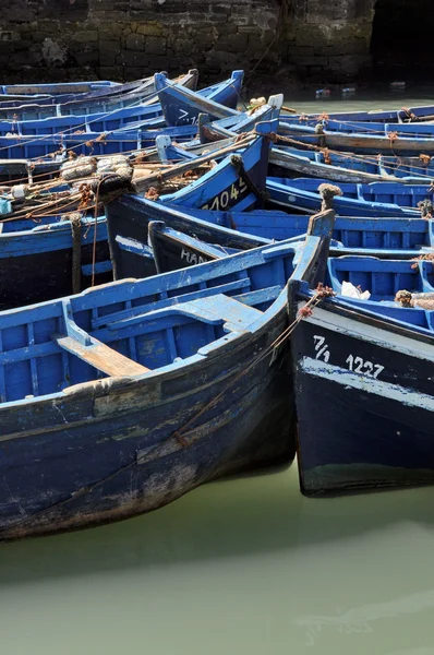 Błękitne łodzie rybackie essaouira — Zdjęcie stockowe