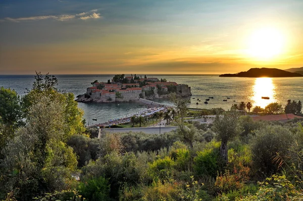 Staré město sveti stefan v Černé hoře — Stock fotografie