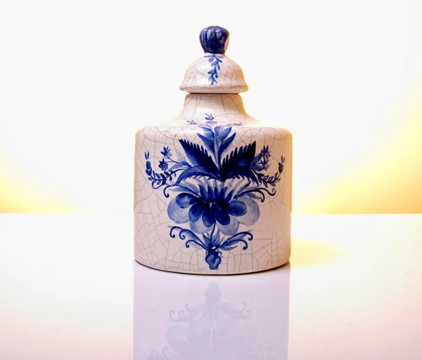 Old white and blue pot — Stock Photo, Image