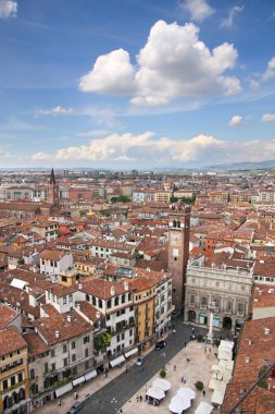piazza delle erbe Verona üzerinde göster