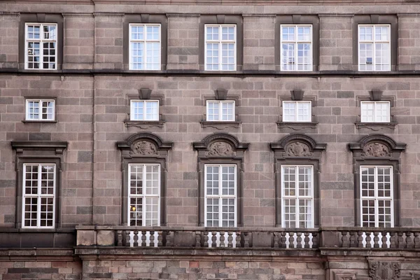 Fasada pałacu christiansborg — Zdjęcie stockowe