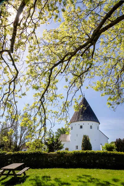 Igreja redonda Ols Kirke St. em Bornholm — Fotografia de Stock