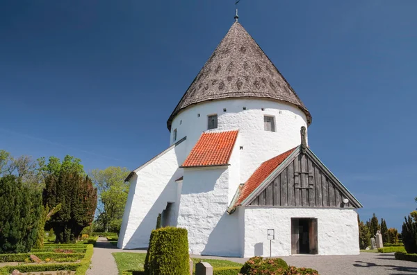 Pyöreä kirkko Ols Kirke St. Bornholm — kuvapankkivalokuva