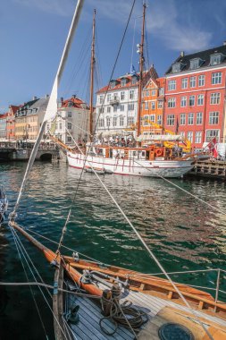 eski tekneler ve nyhavn Kopenhag evleri