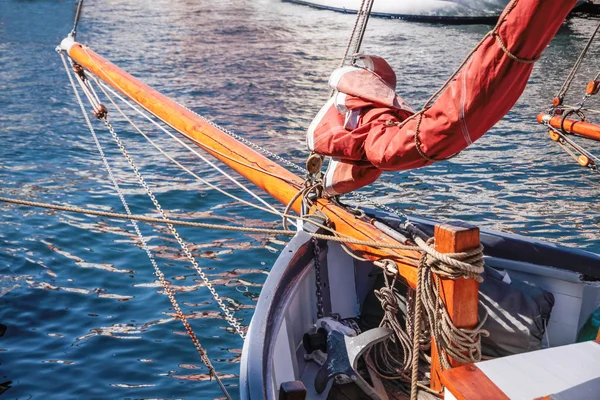 Bowsprit de un viejo velero — Foto de Stock