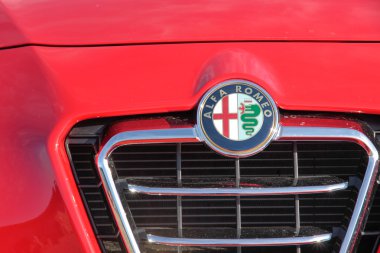 Alfa romeo logosu