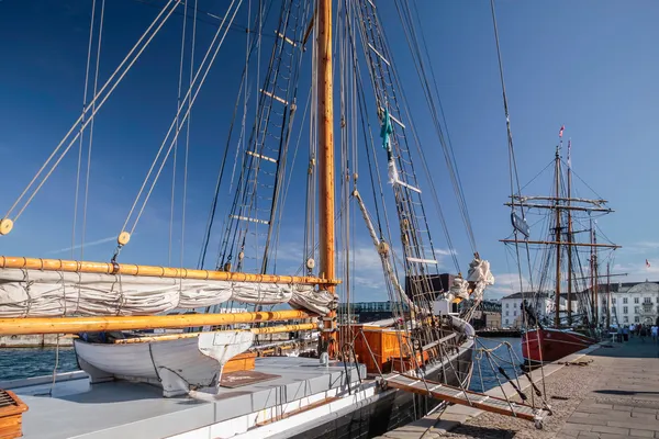 Großes, altes Segelschiff — Stockfoto