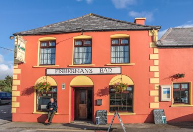 Colorful Pub in Portmagee clipart