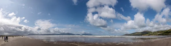 Panorama sulla spiaggia di Pollici — Foto Stock