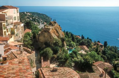 roquebrune Köyü'nden Deniz Manzaralı