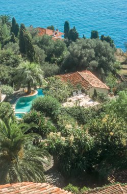 roquebrune Köyü'nden Deniz Manzaralı