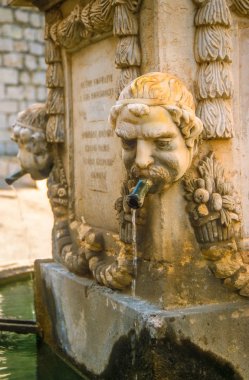 gourdon eski çeşme
