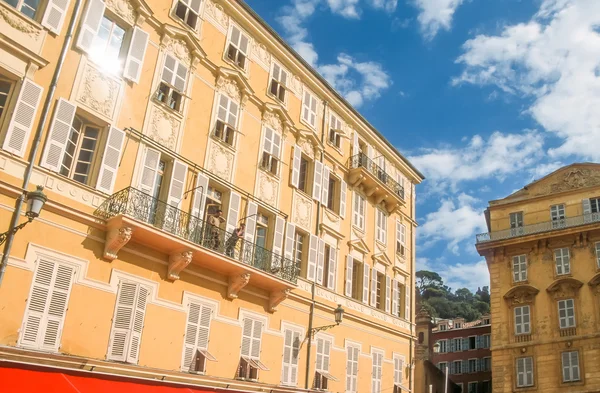 Casas históricas nas Cours Saleya — Fotografia de Stock