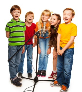 çocuklar için mikrofon şarkı grup