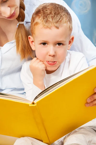 Tan difícil de leer para enseñar a leer — Foto de Stock