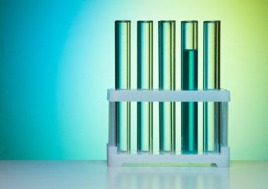 laboratuvar test tüplerinin satır