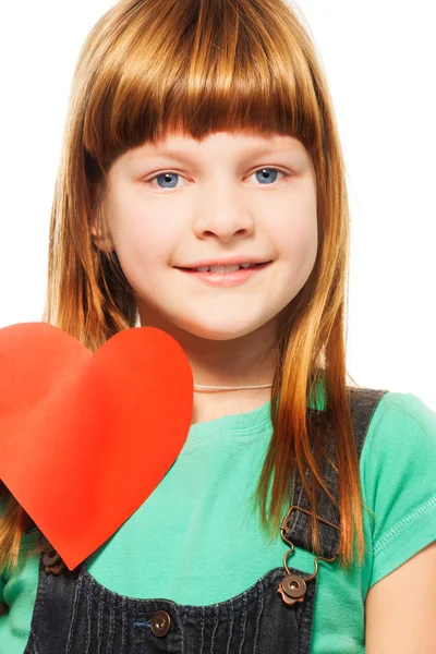 Chica sonriente con corazón —  Fotos de Stock