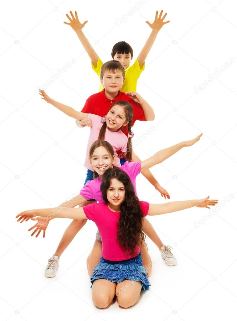 Group of kids waving hands