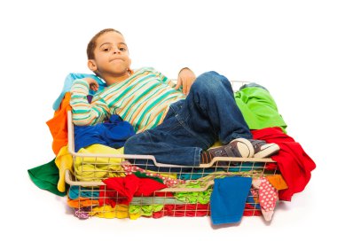 karanlık çocuk ve giyim