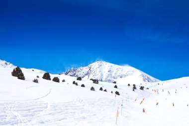 dağlarda Kayak yamacı