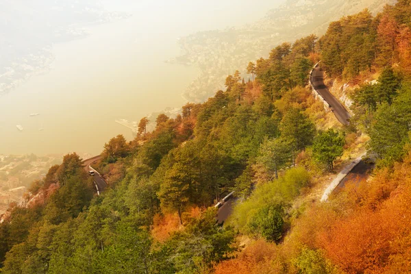 Yılan gibi yol — Stok fotoğraf