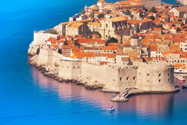 Fästning och väggen i dubrovnik — Stockfoto