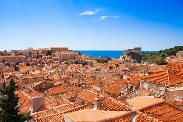 Telhados de rile vermelho de Dubrovnik — Fotografia de Stock