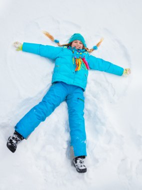 Karda küçük yıldız