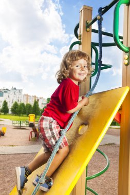 Bahçesi, tırmanma duvarı