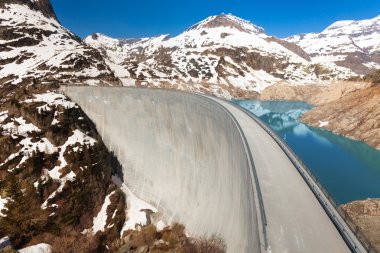 2000 metre yükseklikte deniz Barajı