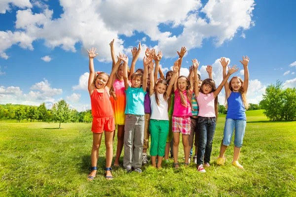 Many children outside — Stock Photo, Image