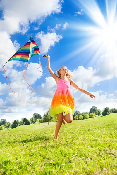 Teenage girl with kite — Stock Photo, Image