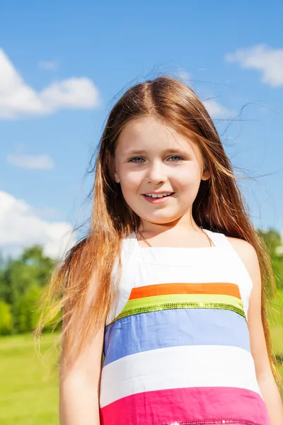 Close portrait of girl in the park — Stock Photo, Image