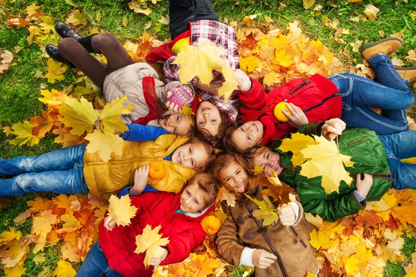 Group of kids — Stock Photo, Image