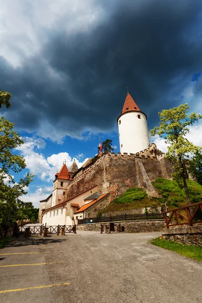 Cesta k bráně hradu Křivoklát — Stock fotografie